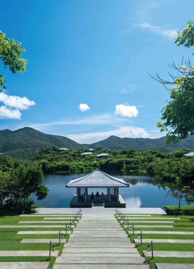 amanoi-vietnam-spa-wellness-yoga-pavilion-wellness-class_14600-scaled-1 (1)